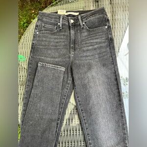 Brand new Levi’s 721 size 27,32